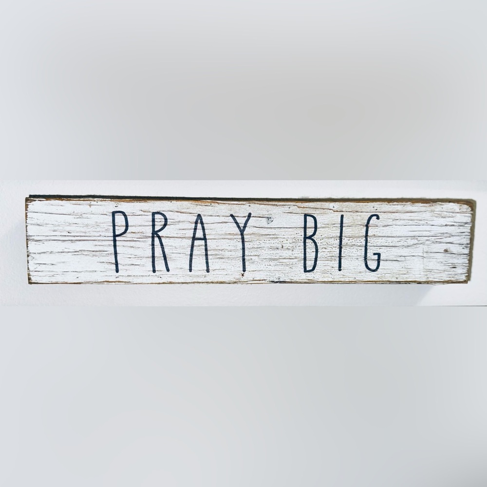 “PRAY BIG” Distressed, Wooden Office / Home Decor…